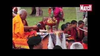 Bhoutan en fête  La célébration du « Second Bouddha » [upl. by Labaw103]