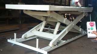 Hydraulic Scissor Lift Remote Operated [upl. by Darya802]